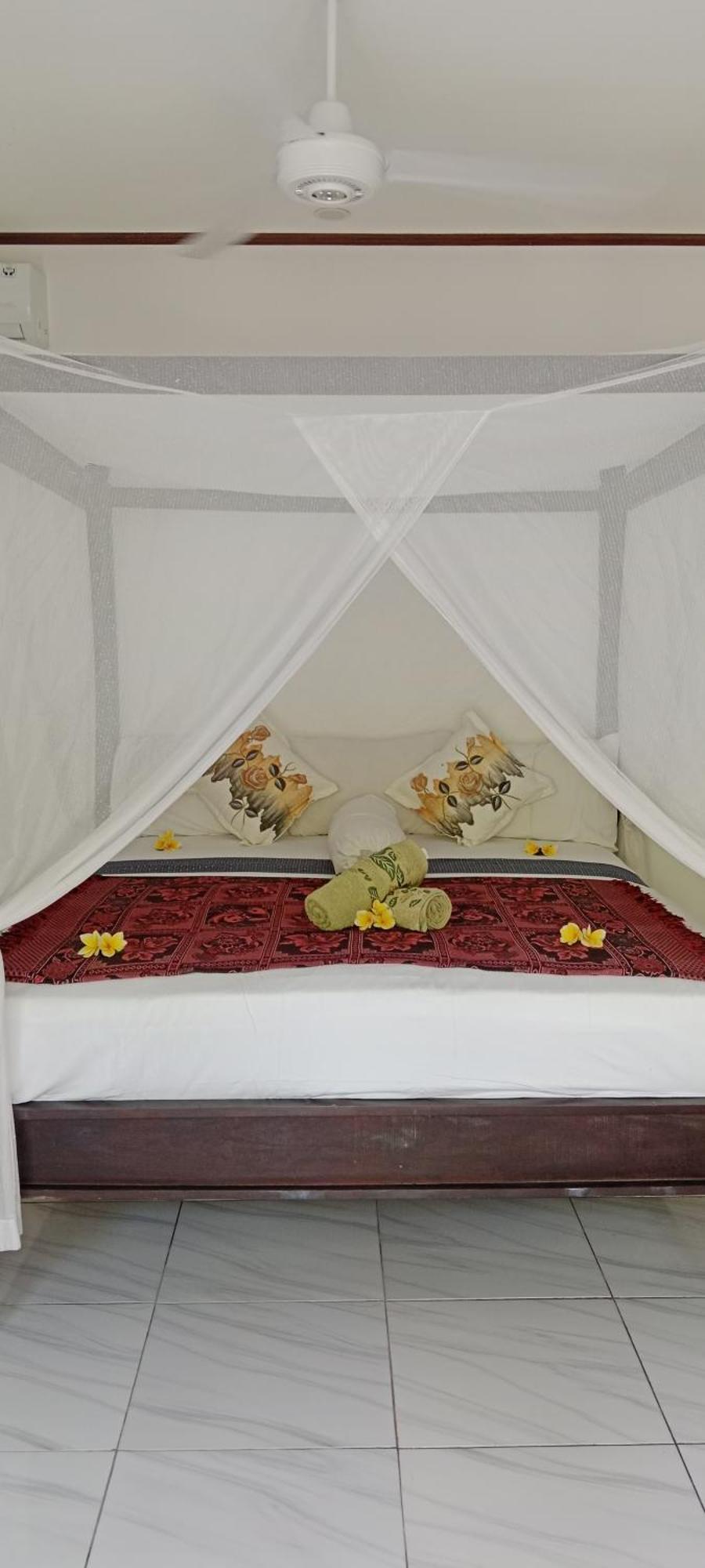 Beten Enjung Home Stay&Waroeng Амед Экстерьер фото